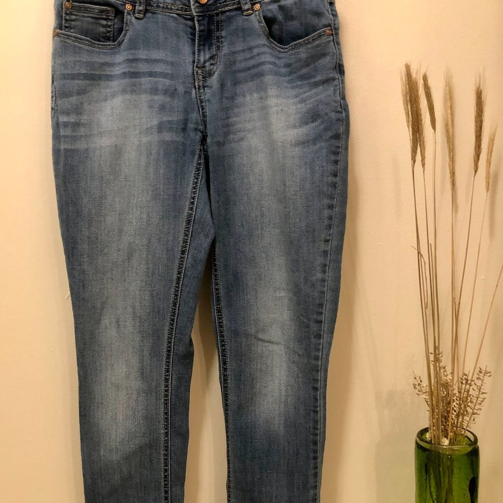 Light colored skinny jeans modern style size 4